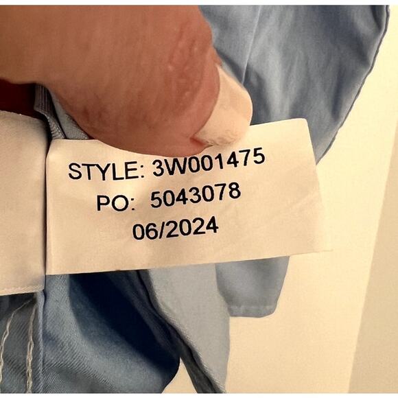 Vineyard Vines Boys Breakwater  Solid Performace Cotton Shirt - Picture 8 of 9